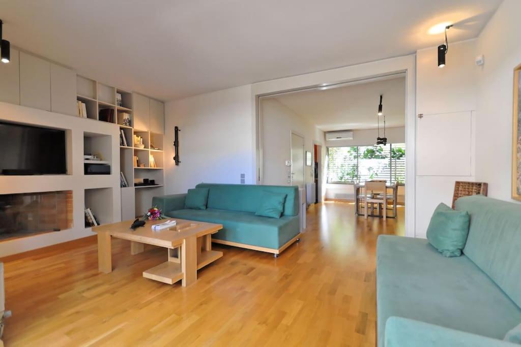 Hidesign Athens Tube Luxury Apt In Kolonaki Exterior photo