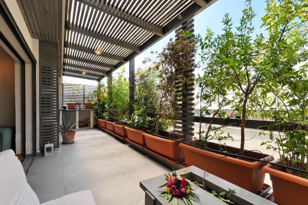 Hidesign Athens Tube Luxury Apt In Kolonaki Exterior photo